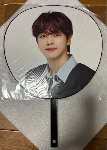 RIIZE 성찬 BIG 부채 SUNGCHAN