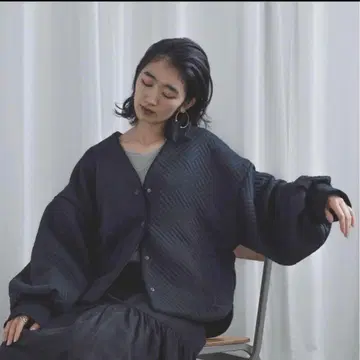 RILATO 격자 퀼트 블루종 V넥 사이즈 38 블랙