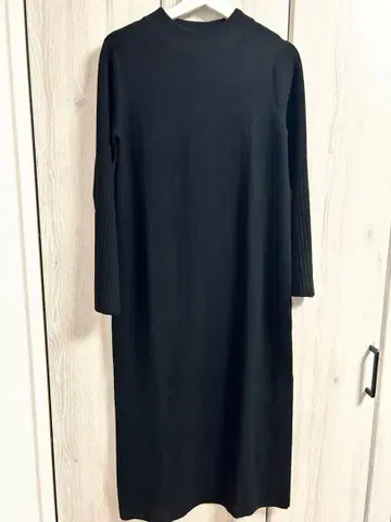 그린 라벨 릴랙싱 니트 원피스