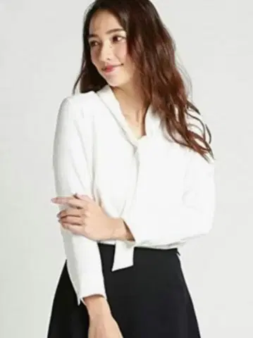 로트레아몽 블라우스