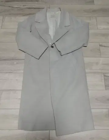 연한 핑크 롱 코트 원 버튼