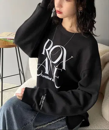 로고 프린트 소매 자수 맨투맨 미기모 소재 택 포함 새상품