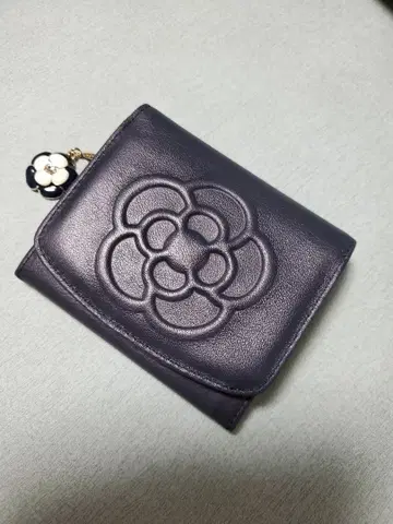 클레이 사스 이단 접이식 지갑 거의 미사용