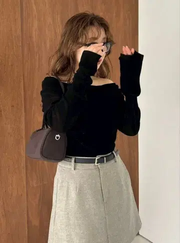 프레이 아이디 데콜테 턱 플로키 튤 상의 블랙