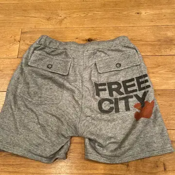 FREE CITY 그레이 숏팬츠