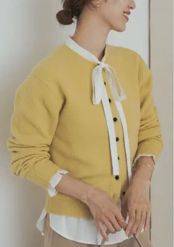 어반 리서치 도어스 코튼 레이온 리본 블라우스