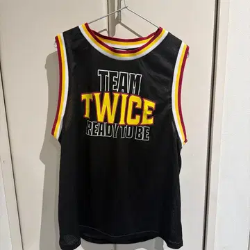 TWICE 지효 탱크탑