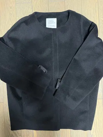 CLOCHE 블랙 코트