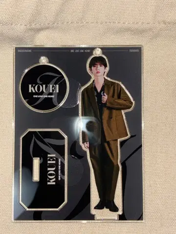 ONELOVEONEHEART 코에이 아크릴 스탠드