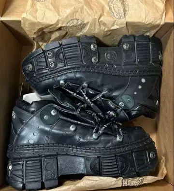 NEW ROCK 통굽 부츠 size 43