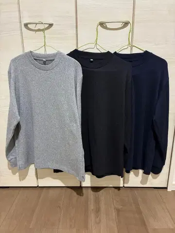 유니클로 소프트 니트 플리스 크루넥 T 3색 세트 L 사이즈