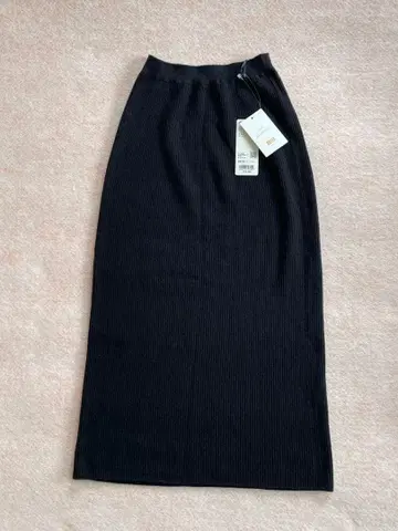 유니클로 UNIQLO 3D 캐시미어 리브 스커트 블랙 XS/S 미사용