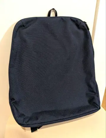 네이비 백팩
