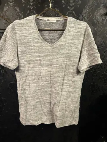 OZO by TORNADO MART 그레이 V넥 T셔츠