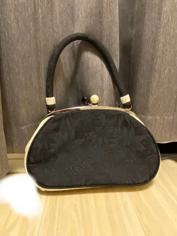 블랙 플라워 무늬 일본 의류용 가방 성인식