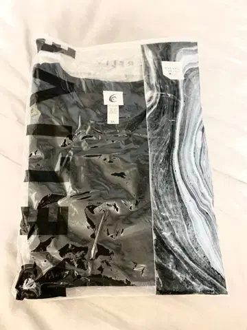 리라이브 셔츠 블랙 LL 사이즈 V넥 남녀 공용