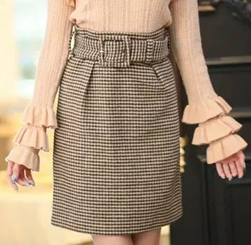 에밀리아 위즈 하운드투스 체크 패턴 타이트 스커트