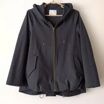 QTUME 마운틴 후드티