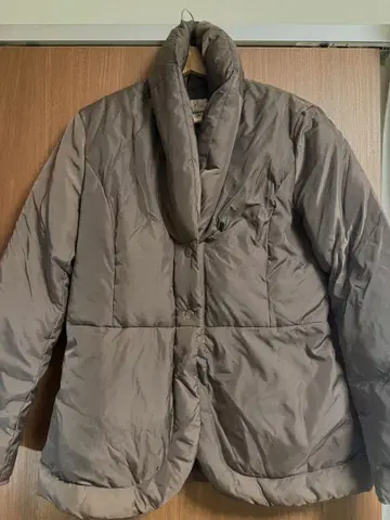 FIGARO 브라운 다운 자켓