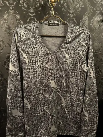 TornadoMart V넥 긴팔 티셔츠