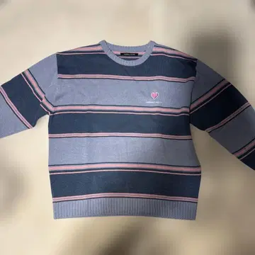 TXT 공식 blue hour 블루아워 스트라이프 니트 스웨터 하트 자수