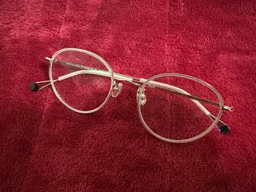 주술회전 고죠 사토루 J!NS 콜라보 안경