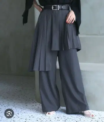 HARE 이소자이 레이어드 랩 팬츠