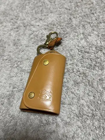 [ 중고품 ] 일비종떼 가죽 키케이스 베이지 스냅 버튼 포함