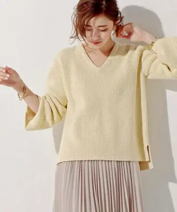 유나이티드 애로우즈 니트 여성용 크림색