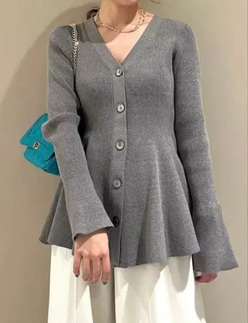 페플럼 니트탑 릴리 브라운 그레이 그레이지