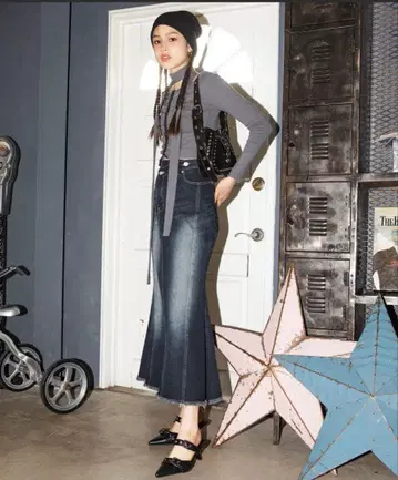 백 슬릿 빈티지 플레어 데님 스커트