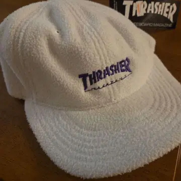 새상품 [ THRASHER ] 트레셔 플리스 캡 화이트