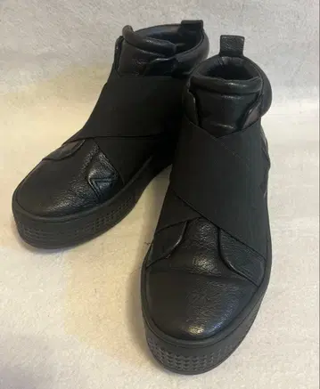 엑스트라 서틴 미드컷 스니커즈 23cm 여성용