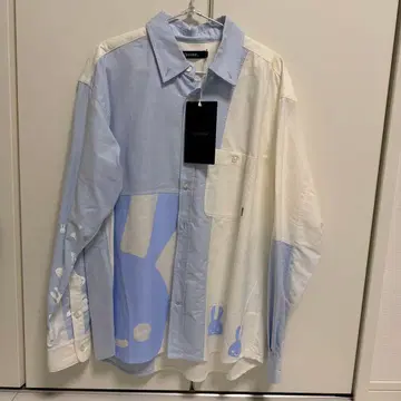 흩어진 B.D 셔츠