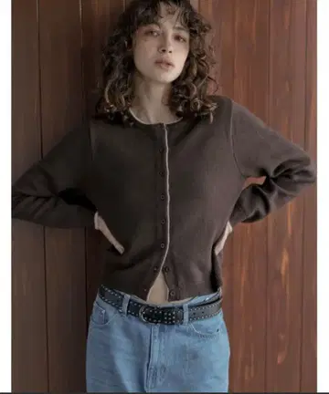 [2025AW COLLECTION] 배색 알파카 터치 니트 가디건