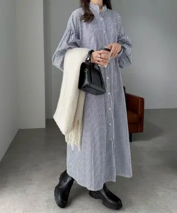 앤도미 스트라이프 소매 볼륨 밴드 카라 긴팔 셔츠 원피스