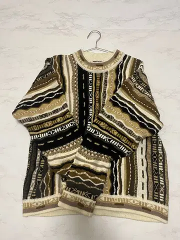 EXPRESSIONS XL 3D 니트