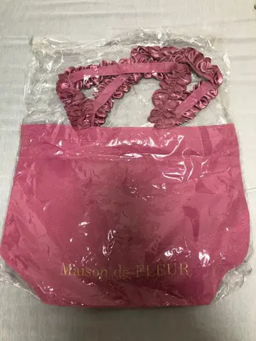 [미사용품 택 포함] 메종 드 플뢰르 프릴 토트백 핑크
