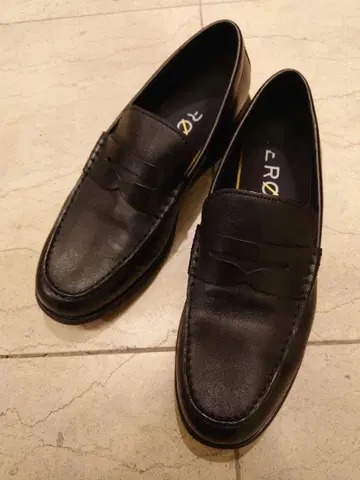 콜한 블랙 가죽 로퍼 9