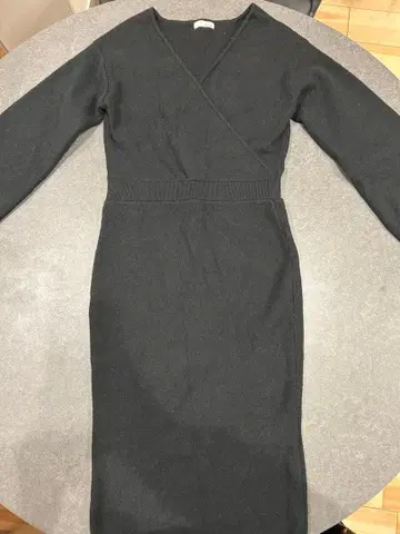 RESEXXY 블랙 니트 원피스