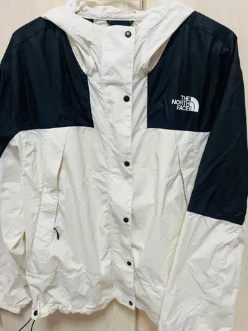THE NORTH FACE 나일론 후드티 화이트/블랙