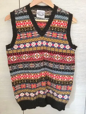 새상품급 제이미슨 x 유나이티드 애로우즈 페어아일 패턴 니트 베스트