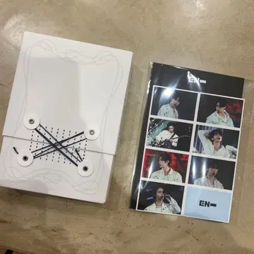 EN 사진 퍼포먼스 사진