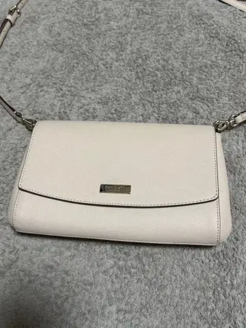 [ 새 상품 ] kate spade 숄더백 화이트
