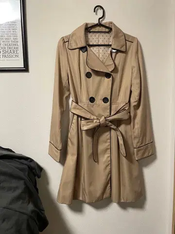 베이지 트렌치코트 더블 브레스트 리본 포함 아우터 코트