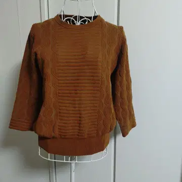 마크 제이콥스 테라코타 니트 7부 소매