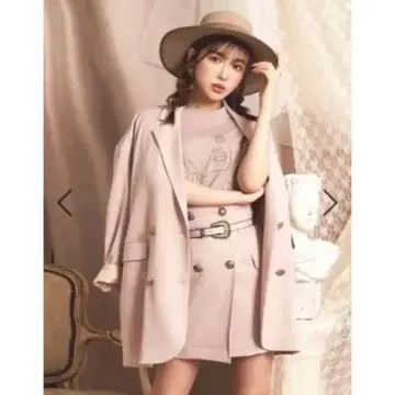 다리치 라이트 핑크 셋업 스커트