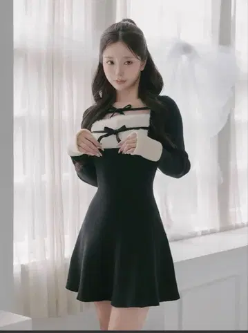 Darich 리본 퍼 플레어 니트 미니 원피스