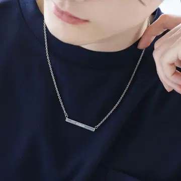 로고 플레이트 체인 목걸이 ETELIO