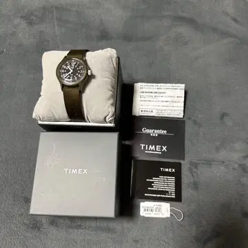 TIMEX 오리지널 캠퍼 블랙 x 그린